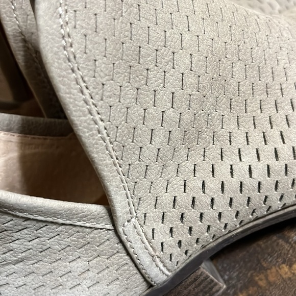 Booties - Picture 5 of 5